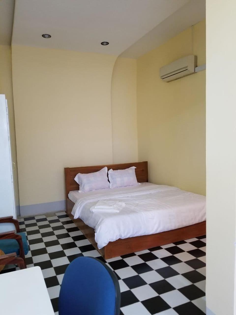 Room 7 - Studio In A Villa 5Mn Walk From The Royal Palace With Swimming Pool Phnompen Kültér fotó